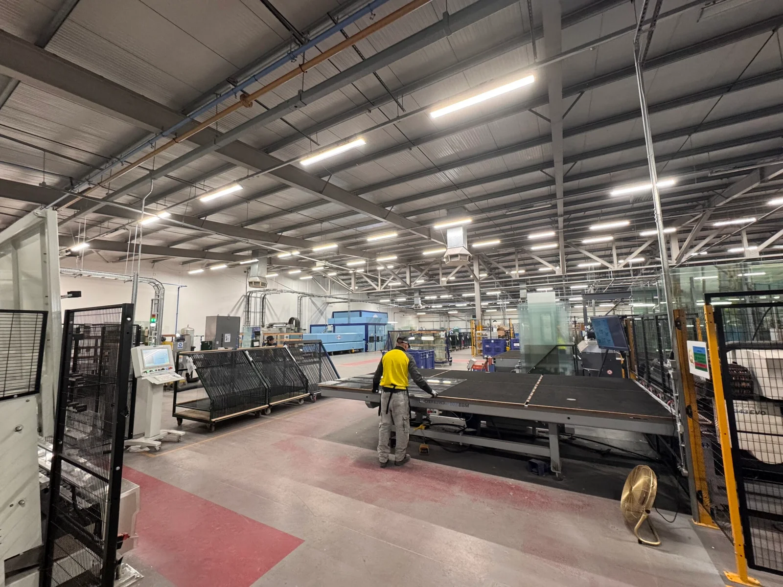 Clayton Glass restructure ses sites de production et ouvre son capital à Nick Dutton